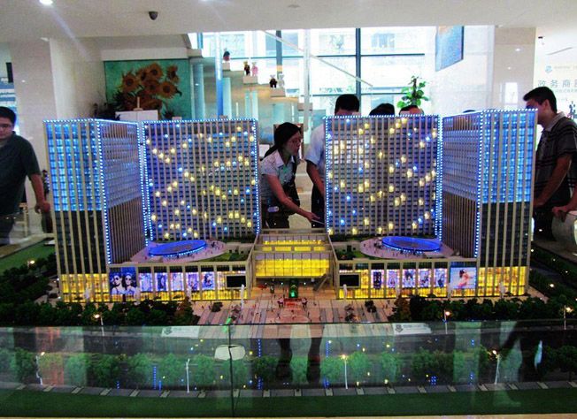 西湖國(guó)際廣場(chǎng) 尺寸:2.5X4 比例:1:100