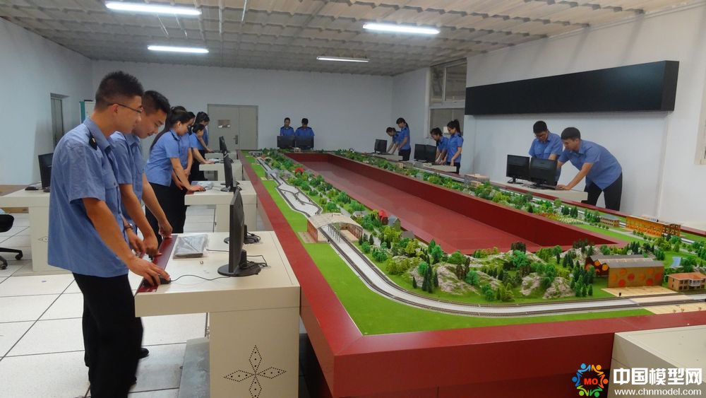 城市軌道交通行車調(diào)度指揮實訓(xùn)系統(tǒng)沙盤模型 59afc59b7bf60.jpg