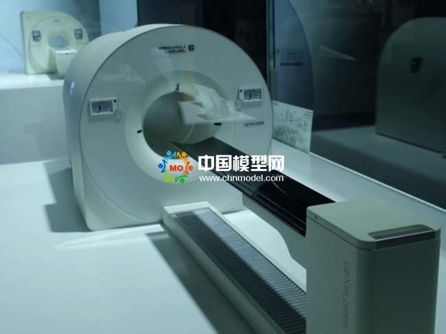 先進的核醫(yī)學分子影像設(shè)備PET-CT模型