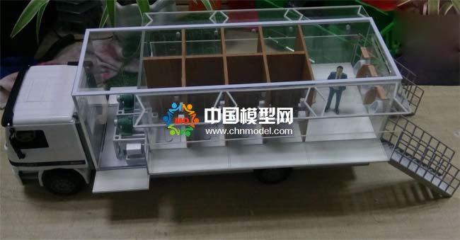 車(chē)載移動(dòng)廁所模型