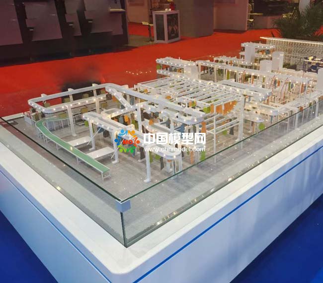 服裝智能化吊掛系統(tǒng)和智能物流解決方案沙盤(pán)模型