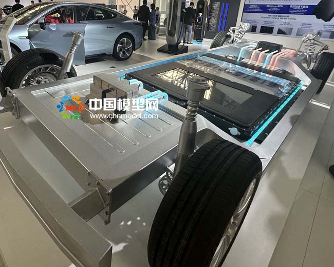 高性能電動(dòng)平臺(tái)模型