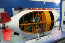 深?？臻g實驗艇模型